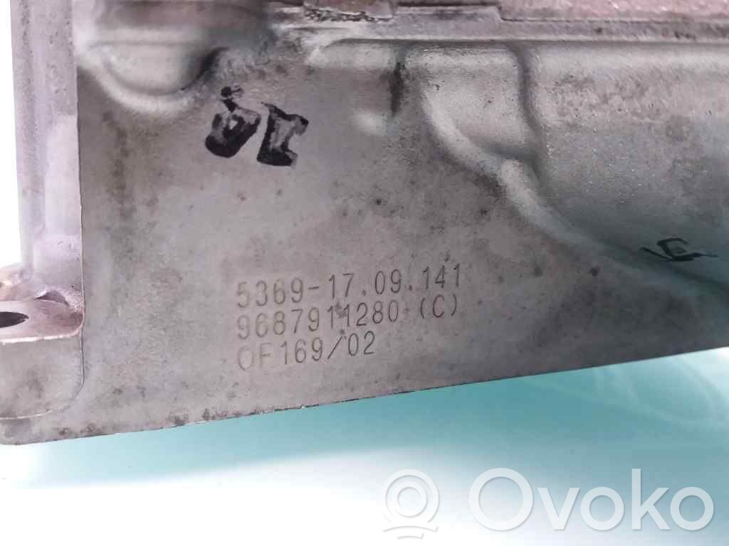 Ford Focus Supporto di montaggio del filtro dell’olio