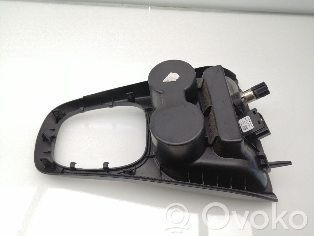 Dashboard trim   13480285,13390689