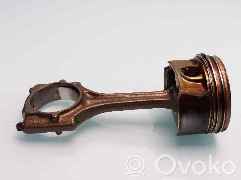 Piston   06D107066C,82L143