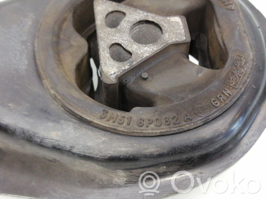 Volvo S40, V40 Engine mount bracket 