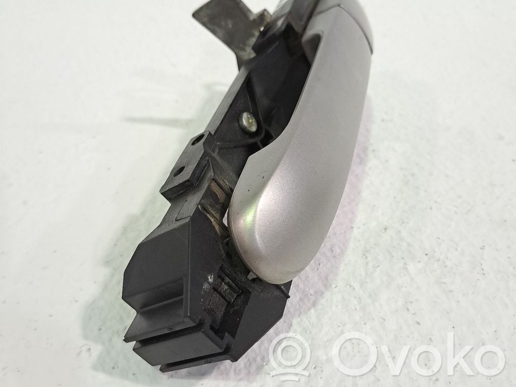 Manecilla externa puerta trasera   80640AX62B