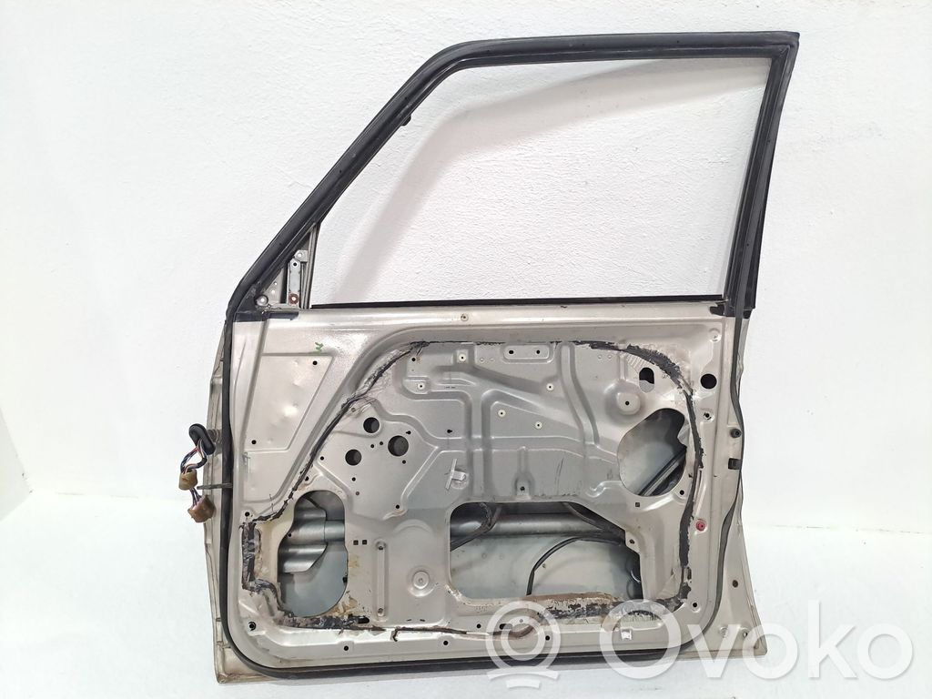 Mitsubishi Montero Portiera anteriore 