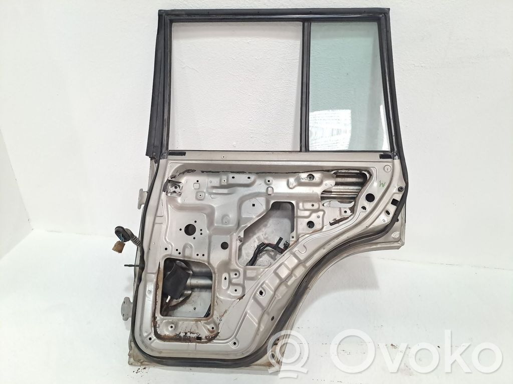 Puerta trasera   MB861342