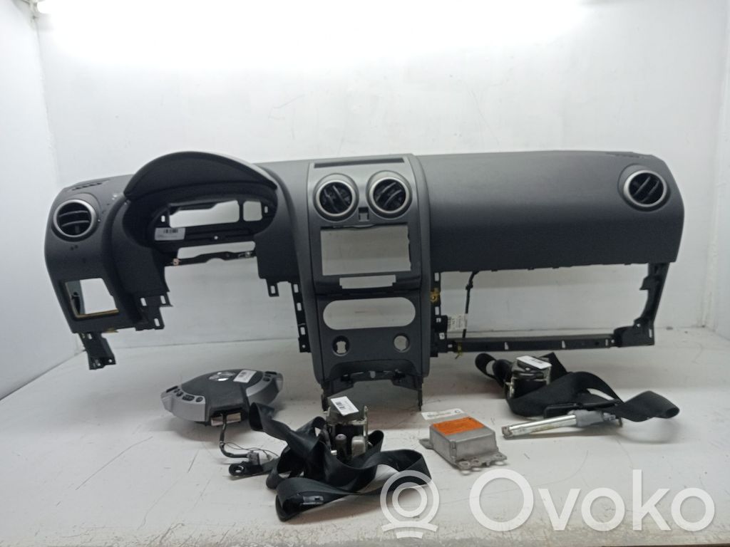 Nissan Qashqai Set scaune 