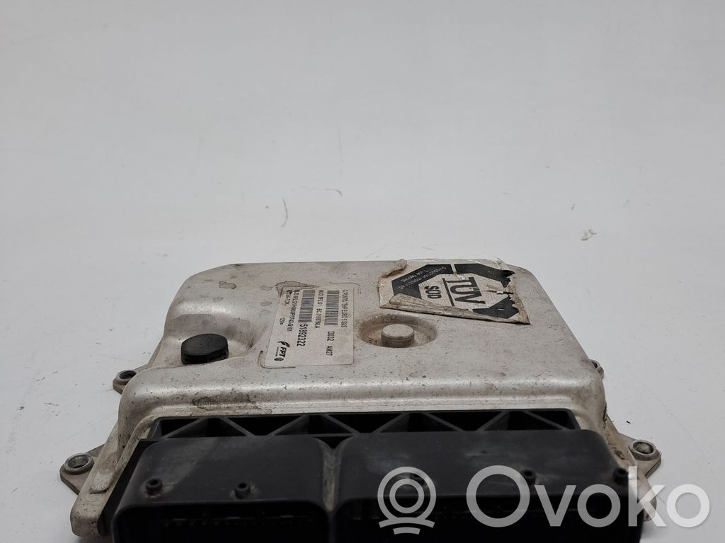 Unitate control motor/modul ECU   51892322