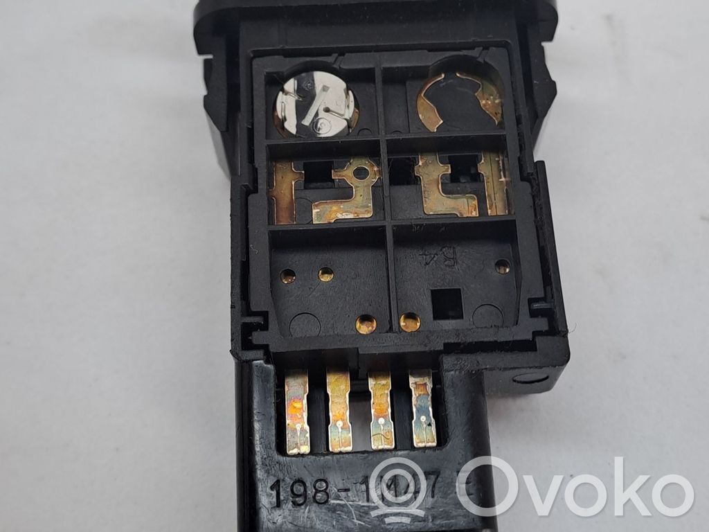 Lexus RX 300 Modul de control caroserie central 