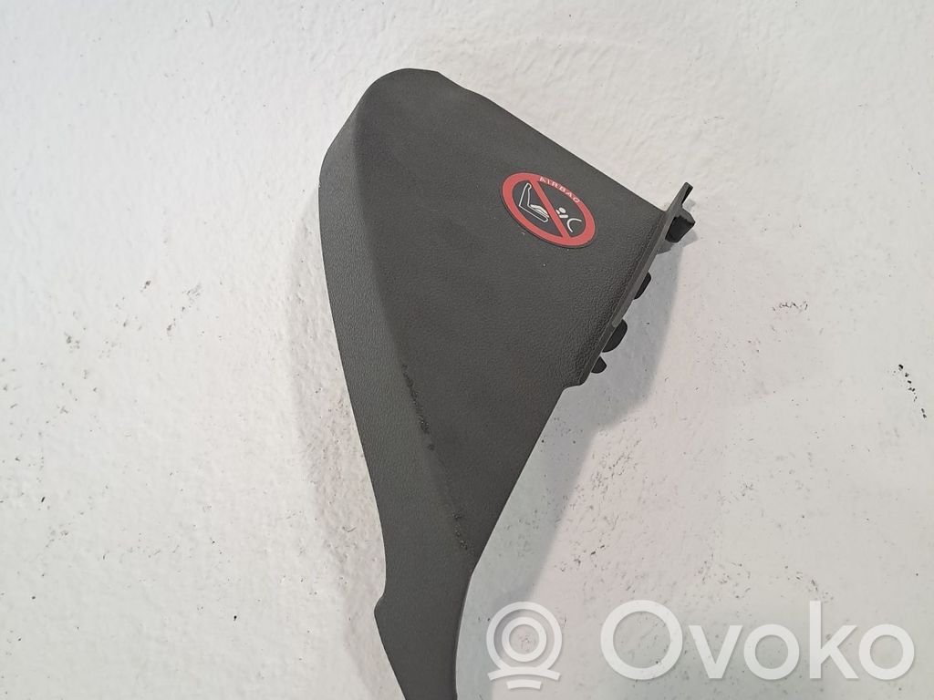 Otros repuestos de carrocería   1493173,4M51A044C60AF32N4