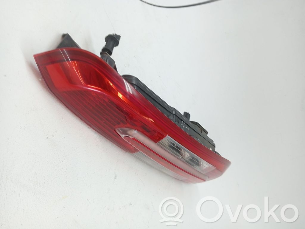 Rear tail light bulb   1619507,7M5113404AK