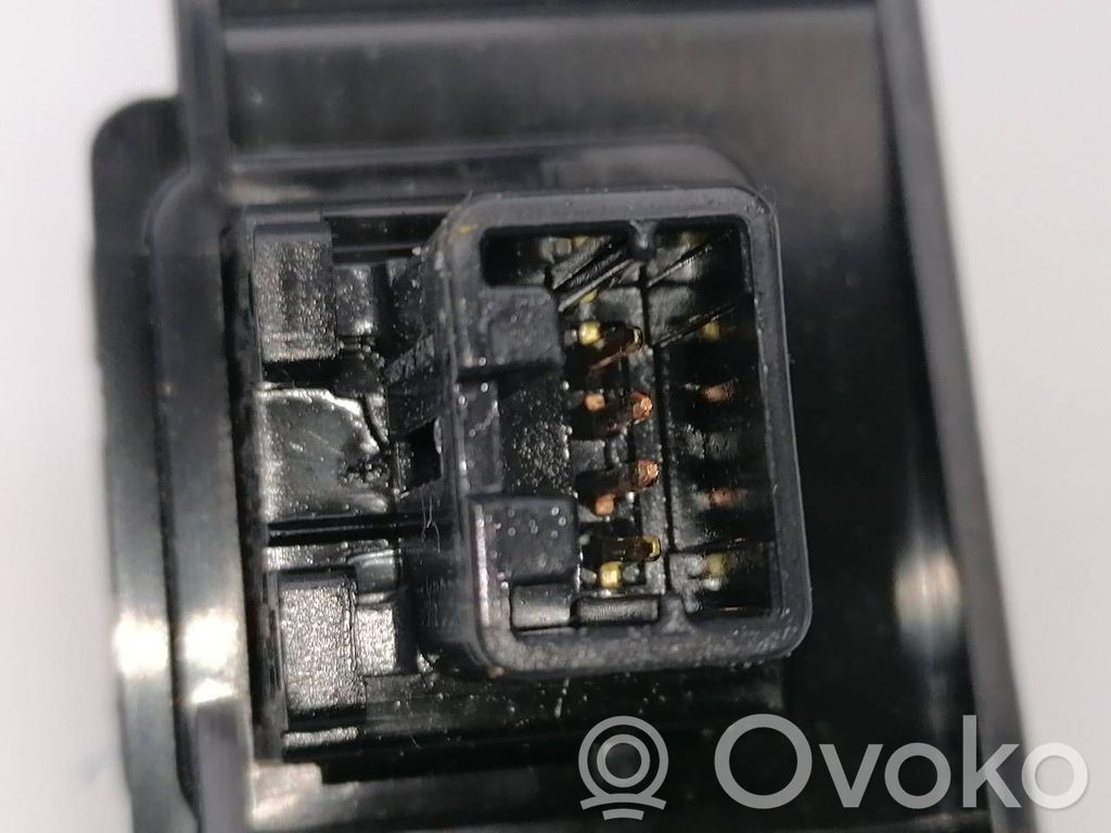 Other switches/knobs/shifts   251413VA0A