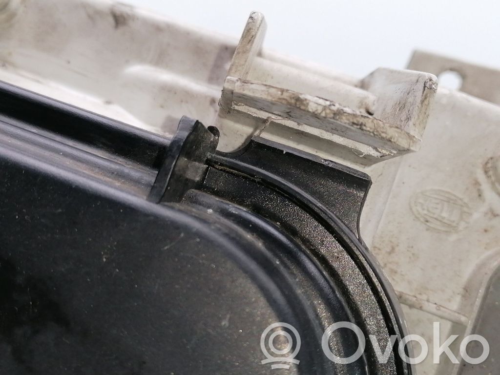 Mercedes-Benz Sprinter W901 W902 W903 W904 Phare frontale