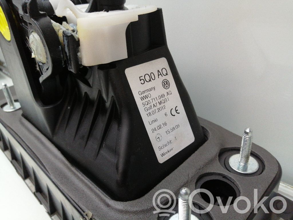 Volkswagen Golf VII Asta della leva del cambio