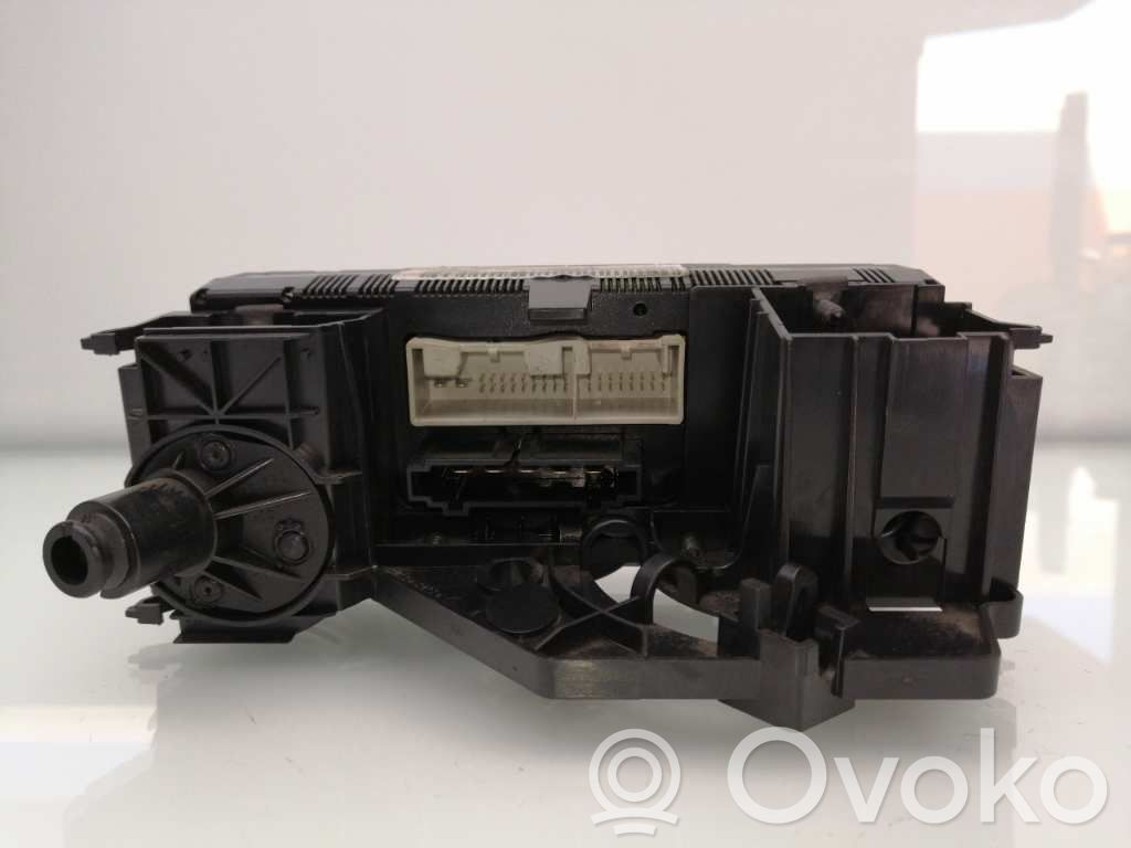 Unidad de control climatización   1K0820047JN