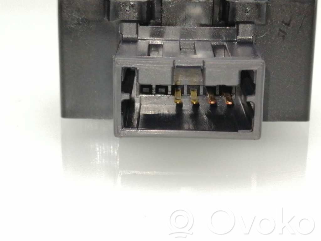 Nissan Qashqai Sonstige Schalter / Griffe / Umschalter