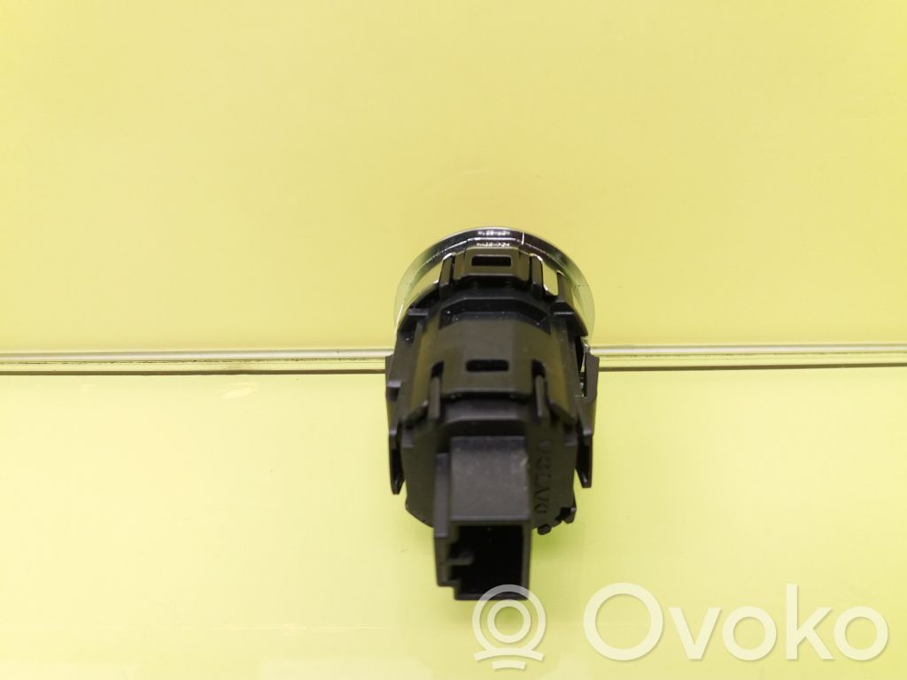 Volvo XC40 Altri interruttori/pulsanti/cambi 