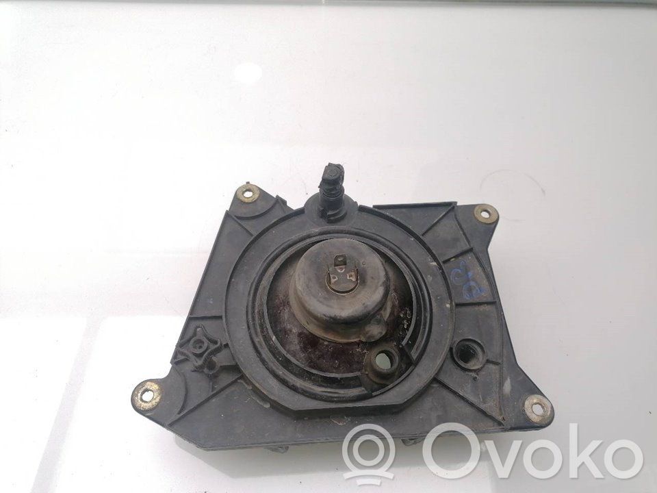 Nissan Patrol Y61 Lampa przednia 