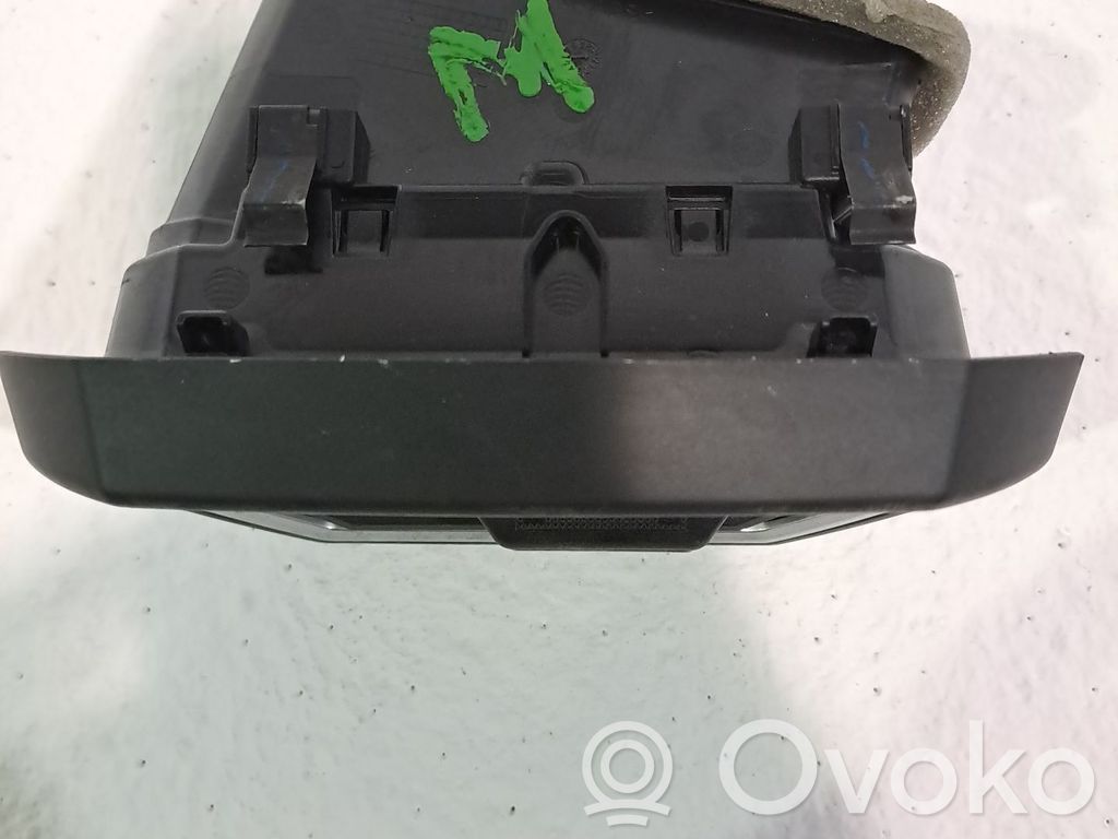 Seat Leon IV Luftausströmer Lüftungsdüse Luftdüse frontscheibe 