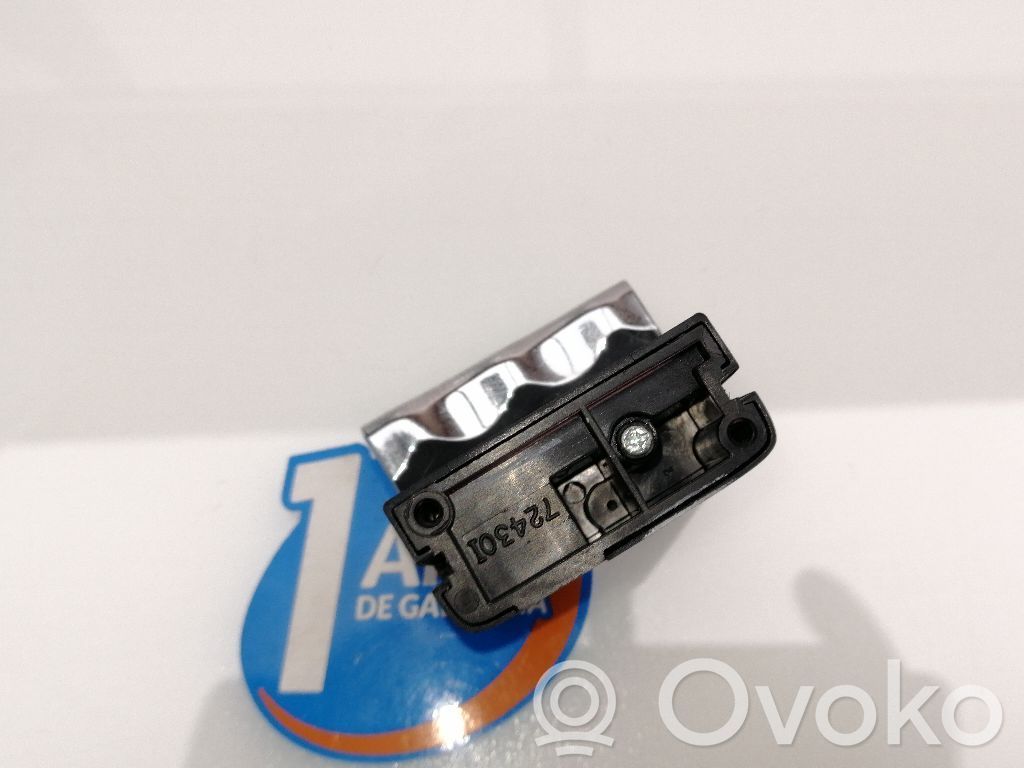Chrysler 300C Other switches/knobs/shifts 