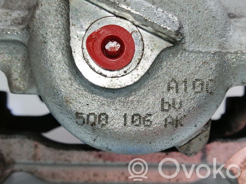 Etujarrusatula   5Q0106AK,8V0615124