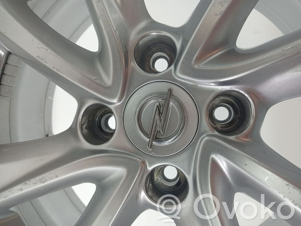 Opel Adam R24-kevytmetallivanne 