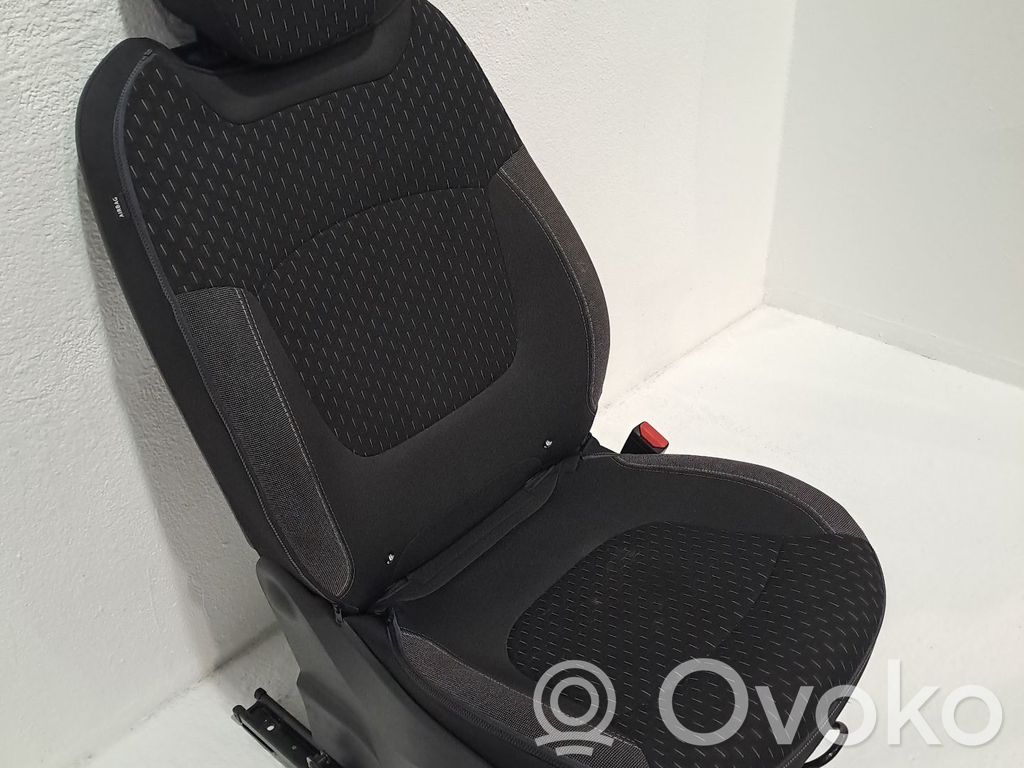 Renault Captur II Scaun față pasager 