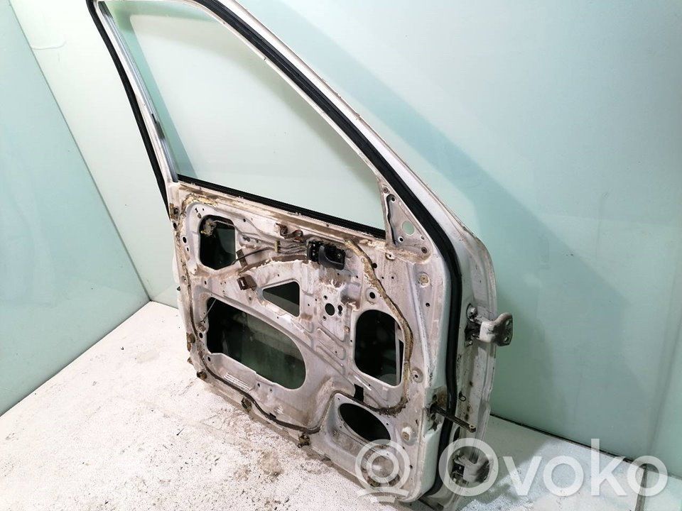 Puerta delantera   801530F030