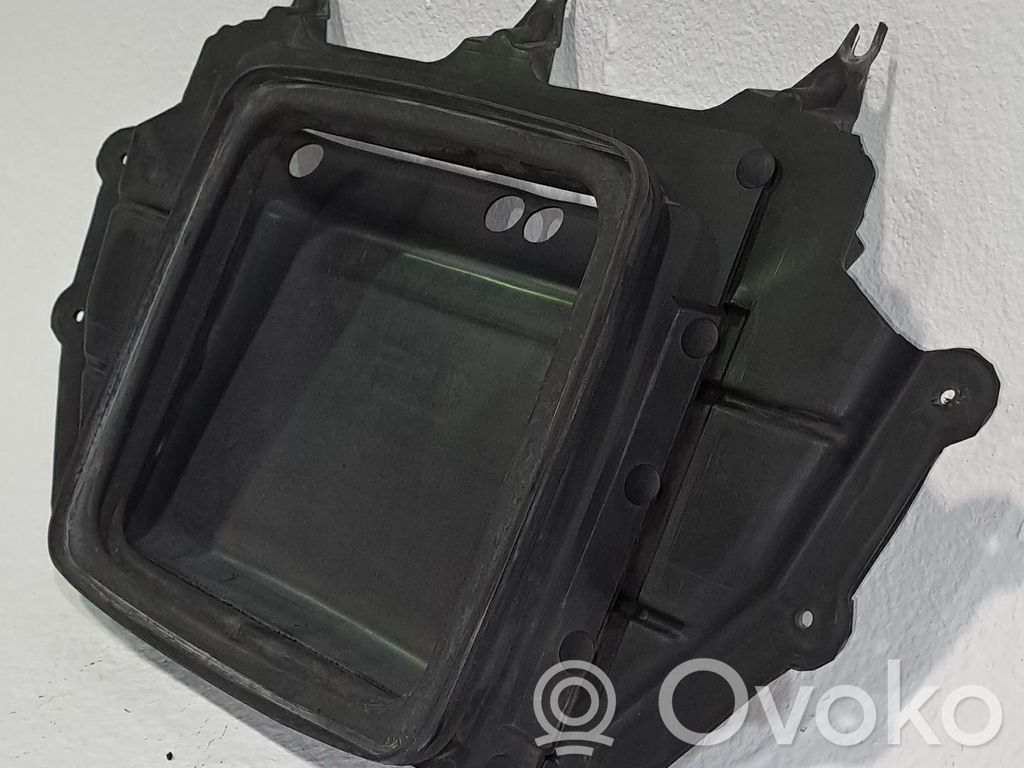 Capac protecție motor   658563S900