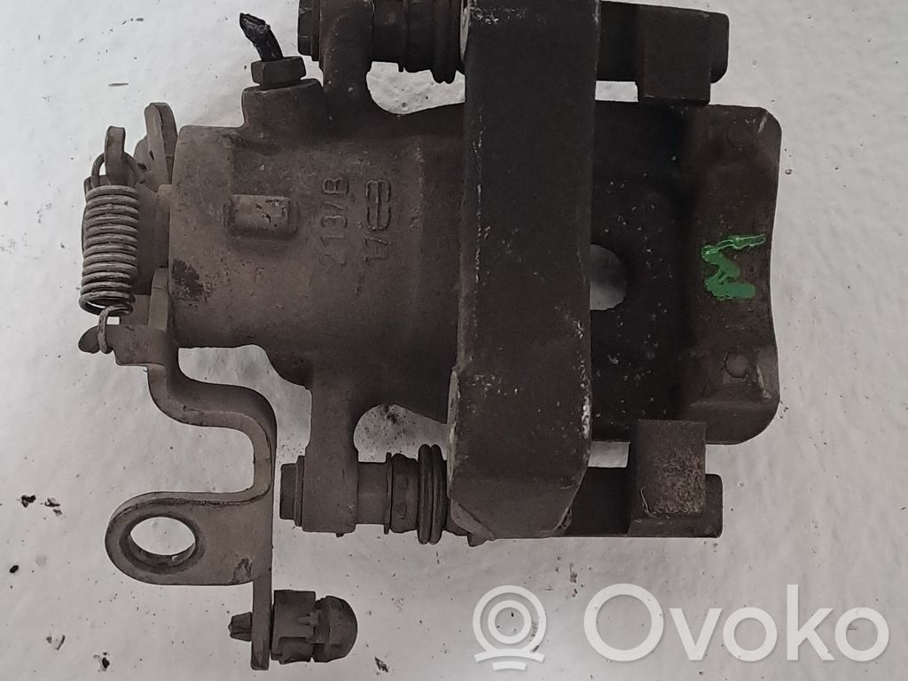 Etujarrusatula   4400V8