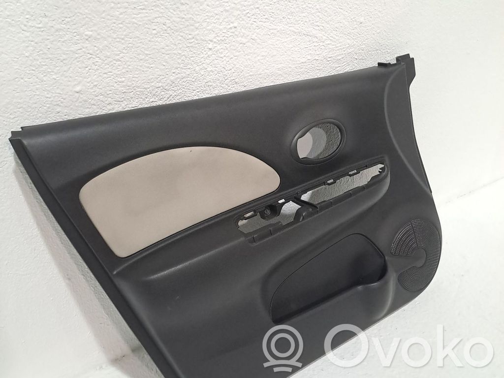 Nissan Micra Boczki / Poszycie drzwi przednich