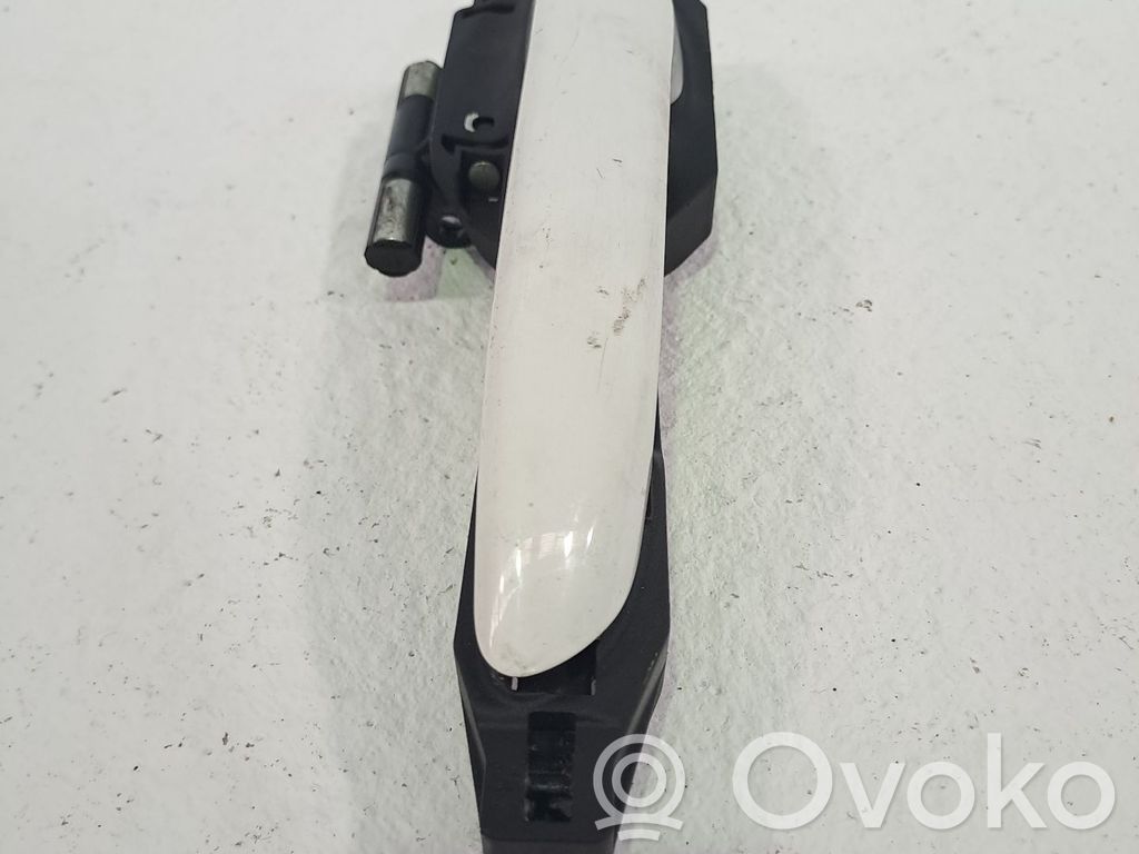 Etuoven ulkokahva   82651B9011