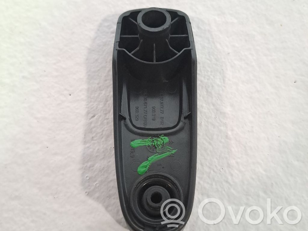 Peugeot 208 I Regulador manual de la ventanilla trasera 