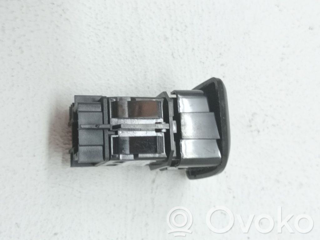 Modul de control caroserie central   251B43225R