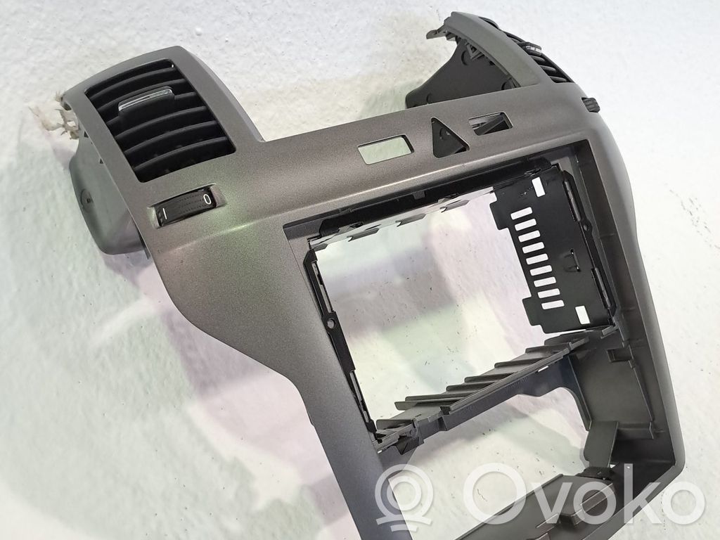 Opel Zafira B Moldura protectora de la rejilla de ventilación del panel 