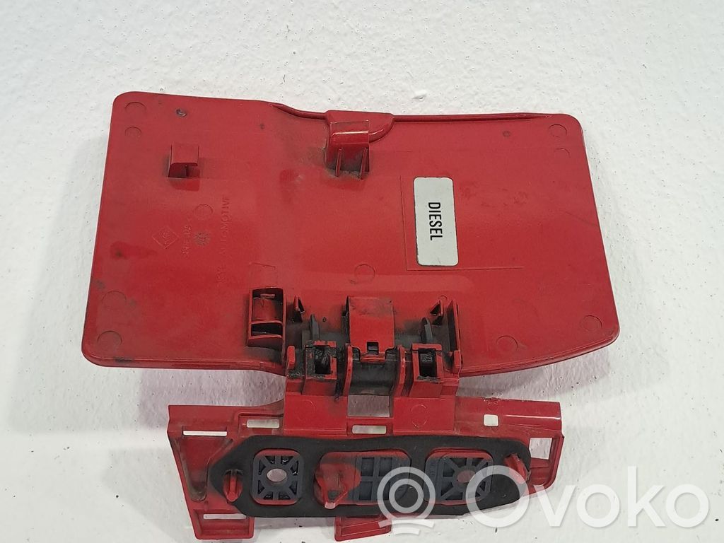 Opel Vivaro Bușon rezervor 