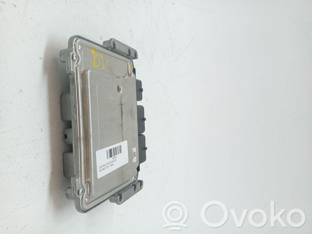 Unidad de control/módulo ECU del motor   9666235880,1943YF
