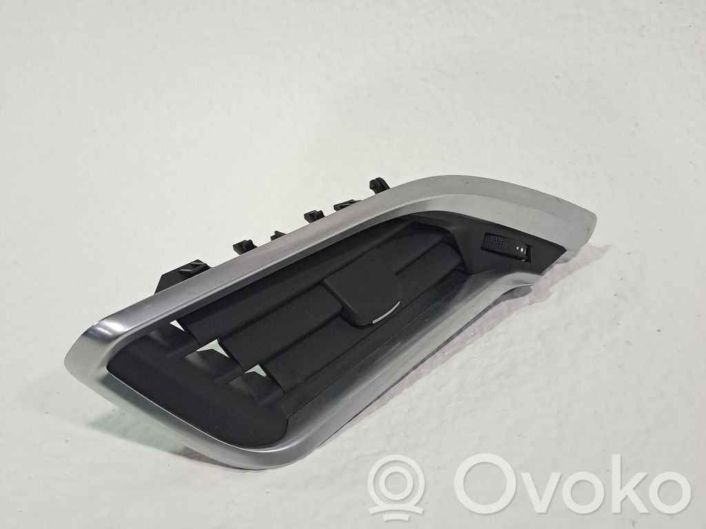 Peugeot 208 II Copertura griglia di ventilazione cruscotto