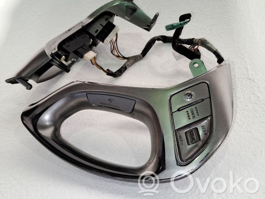 Hyundai ix35 Przełącznik / Przycisk kierownicy 