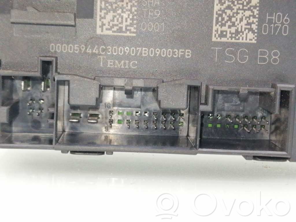 Audi A4 S4 B6 8E 8H Modul de control caroserie central 