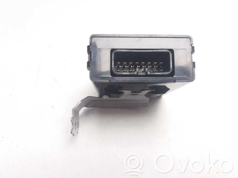 Toyota RAV 4 (XA20) Modulo di controllo del corpo centrale