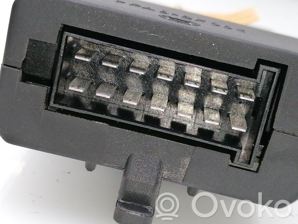 Mercedes-Benz Vaneo W414 Module de contrôle carrosserie centrale 