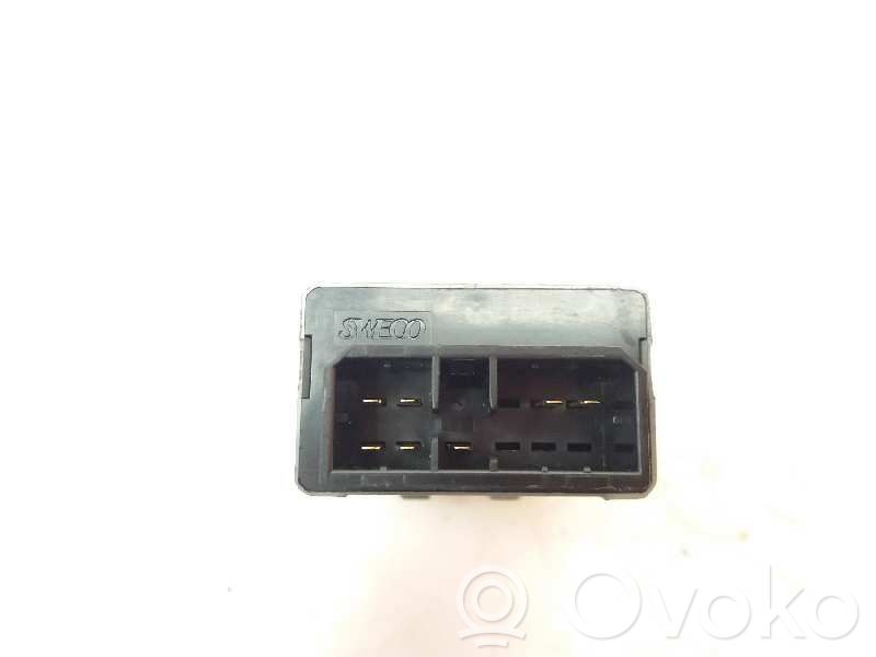Sterownik / Moduł komfortu   0K60A66830A