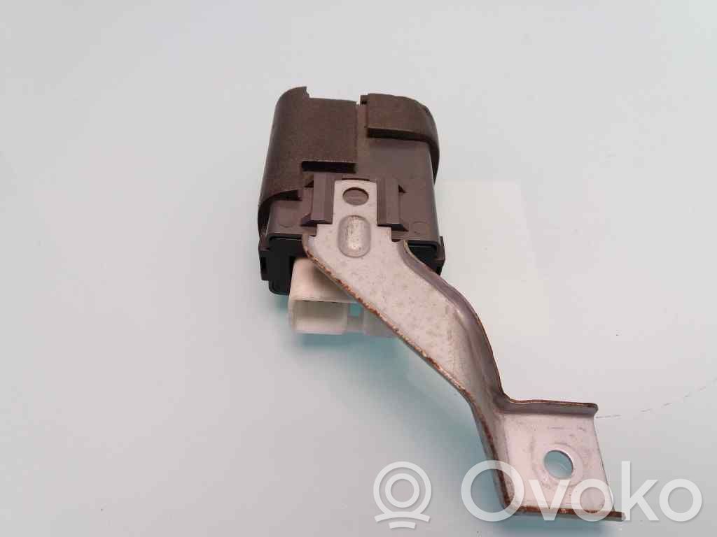 Toyota Land Cruiser (J100) Module de contrôle carrosserie centrale