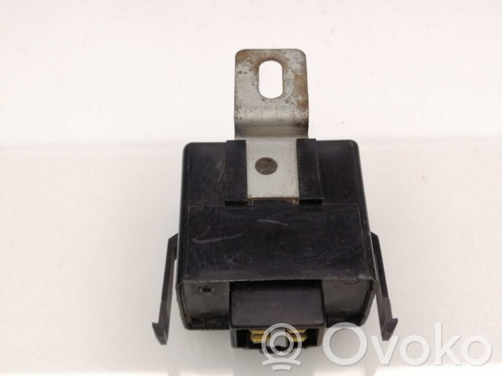 Modul de control caroserie central   MD142382,K8T52371,K8T52371