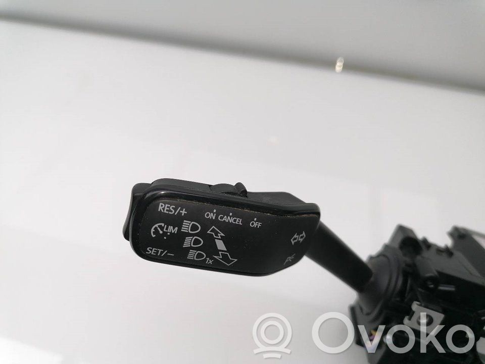 Volkswagen Polo Pulsanti/interruttori sul volante 