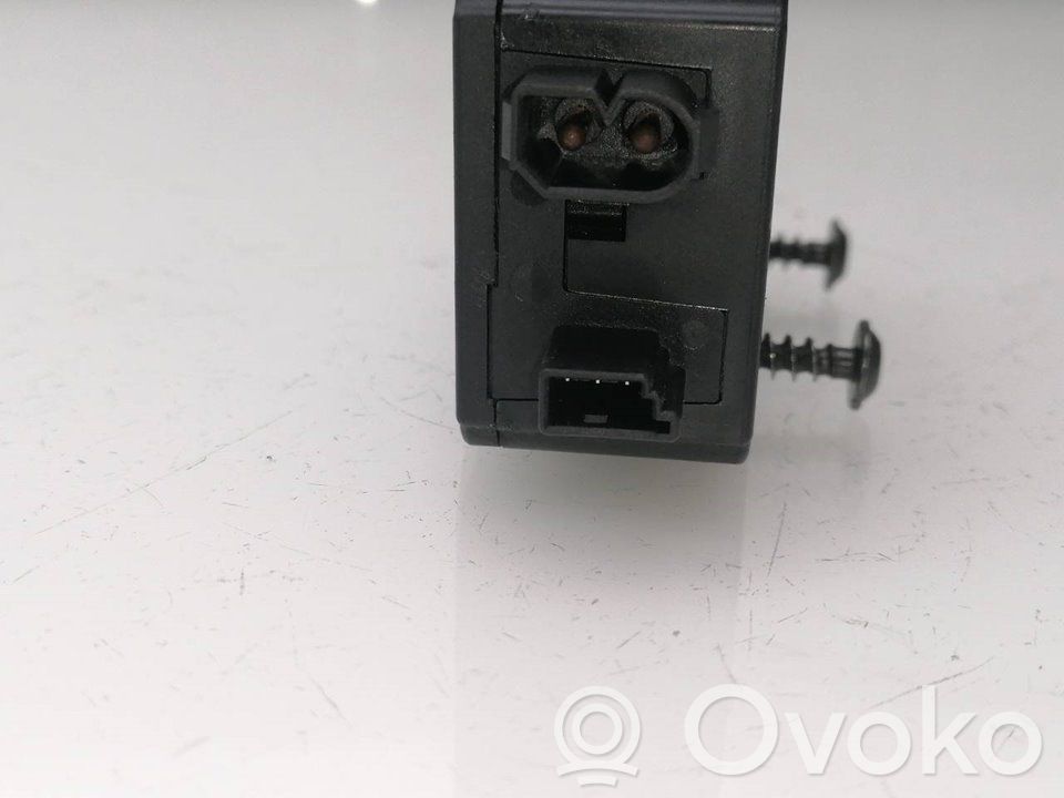 Module de contrôle carrosserie centrale   67118361140,40620532