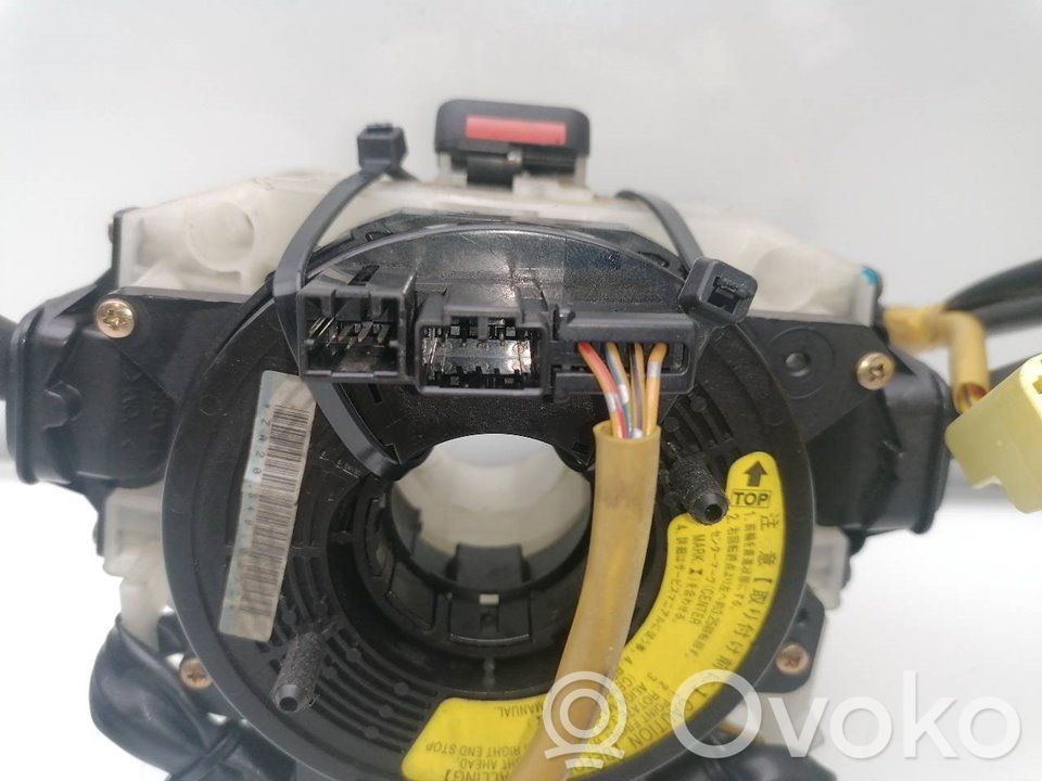 Subaru Legacy Pulsanti/interruttori sul volante 