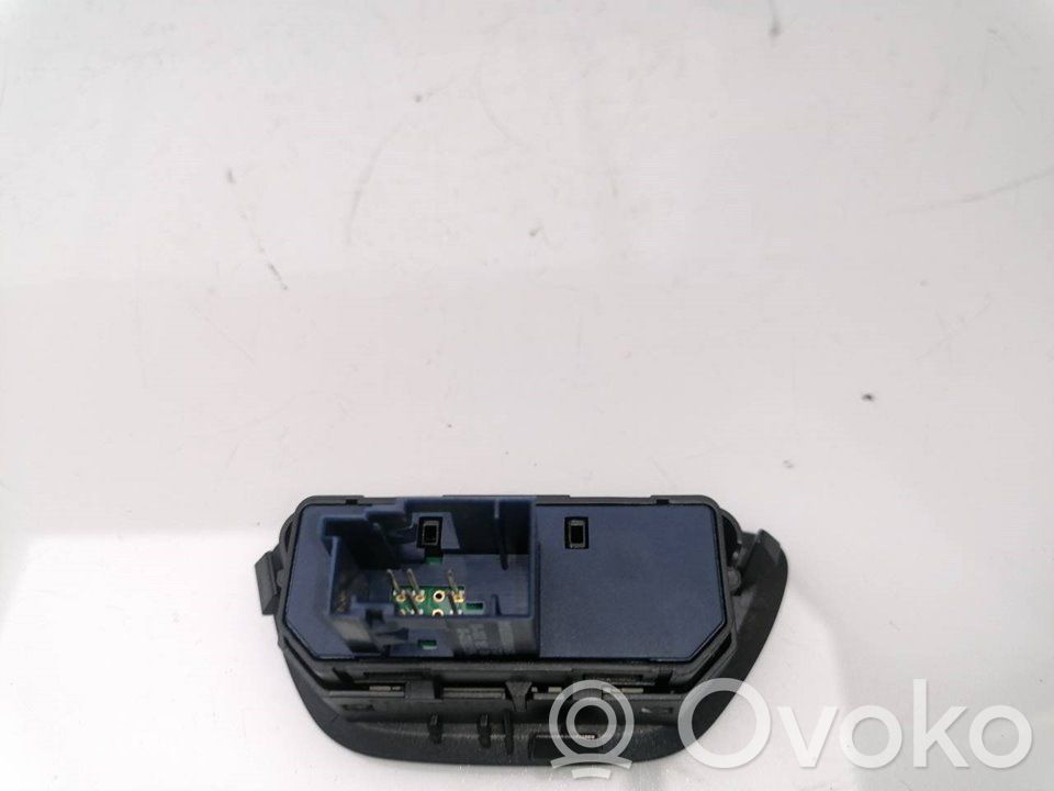 Citroen C5 Steering wheel buttons/switches 