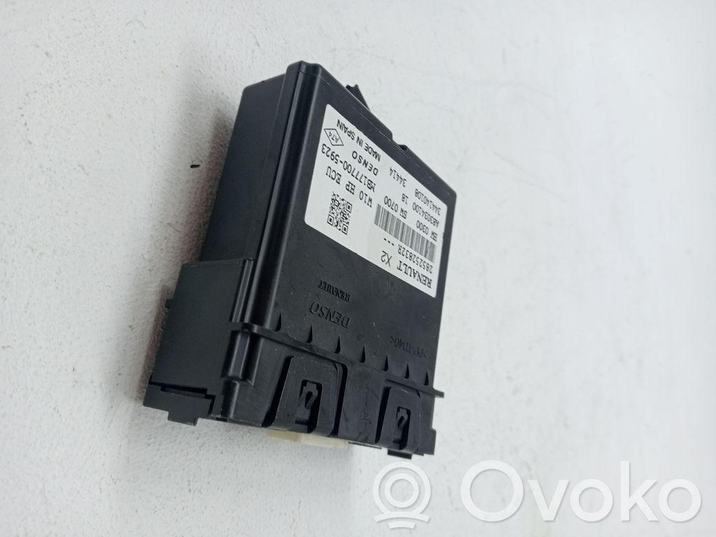 Steuergerät   285252832R