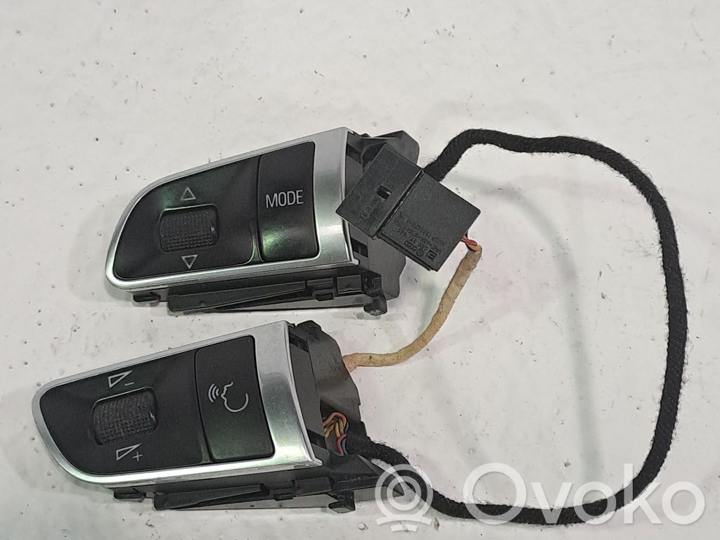 Audi A4 S4 B8 8K Boutons / interrupteurs volant 