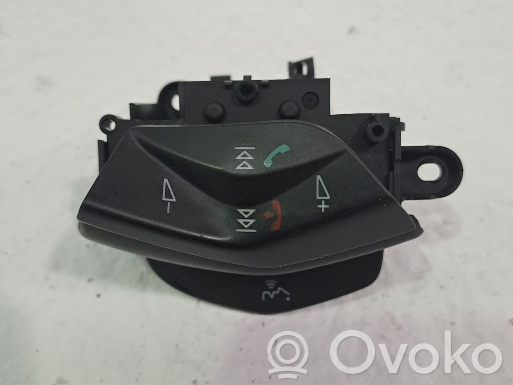 Ford Focus Pulsanti/interruttori sul volante 