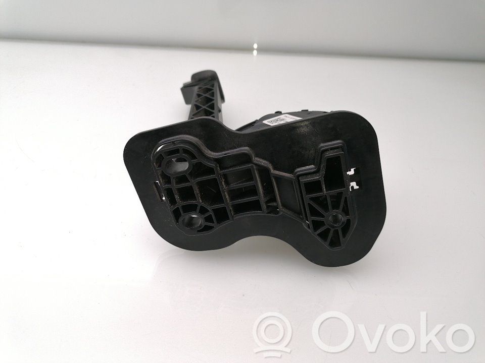 Pedal del acelerador   BK219F836AD